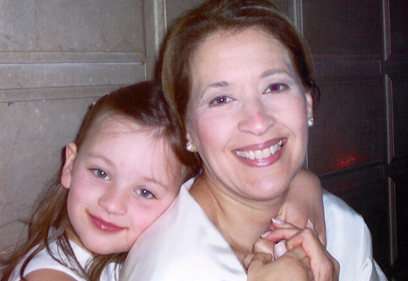 Taylor Graustein and her mother Taylor Graustein and her mother
