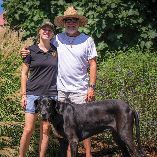 Overmountain Vineyards - Frank Lilly, Sofia, Dog