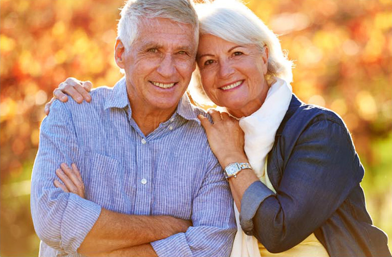 Kisco - Abbotswood at Irving Park - Fall Festival 2025 - Couple